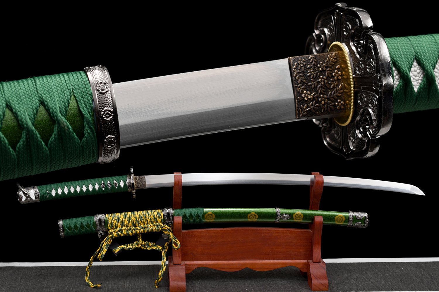 Badao Samurai Tachi - 104cm Spring Steel Japanese Sword